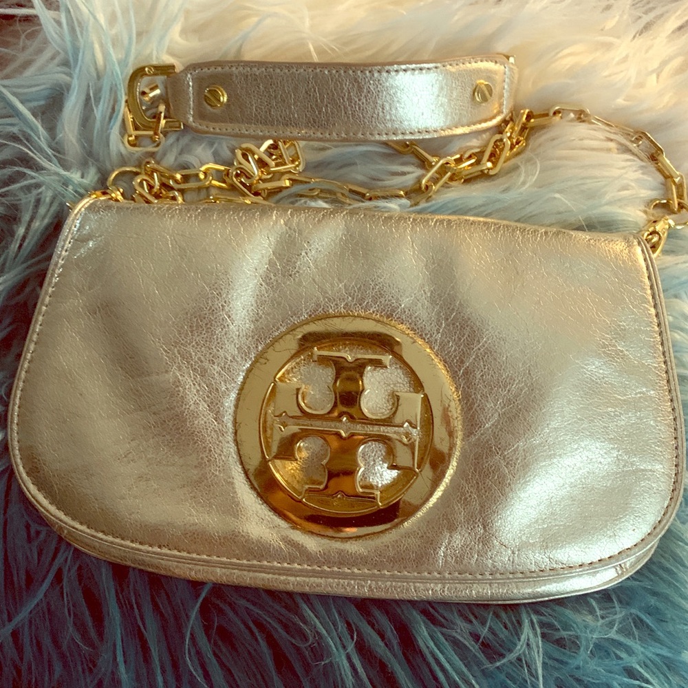 - Tory Burch Amanda crossbody authentic